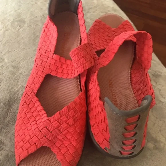 Open Toe BM Bernie Mev Size (39)